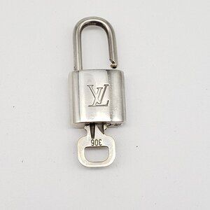 Authentic Louis Vuitton 1 Lock and 1 Key Silver Color